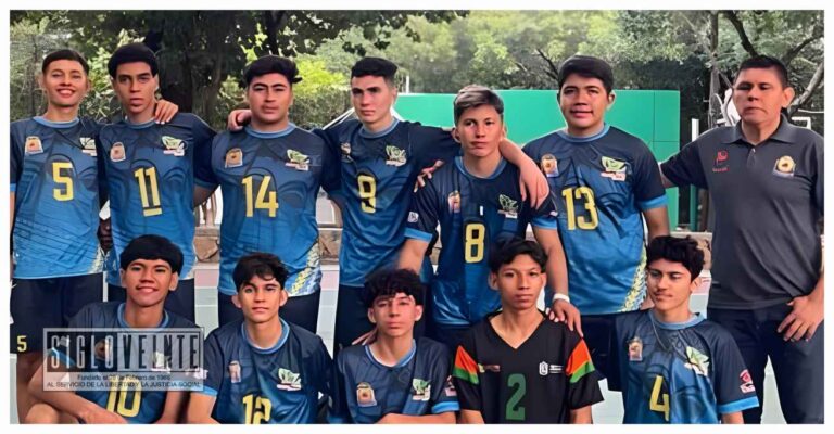 El equipo de voleibol varonil del CECYTEM plantel San Lucas, obtuvo medalla de plata sí en el Nacional Deportivo de los Cecytes
