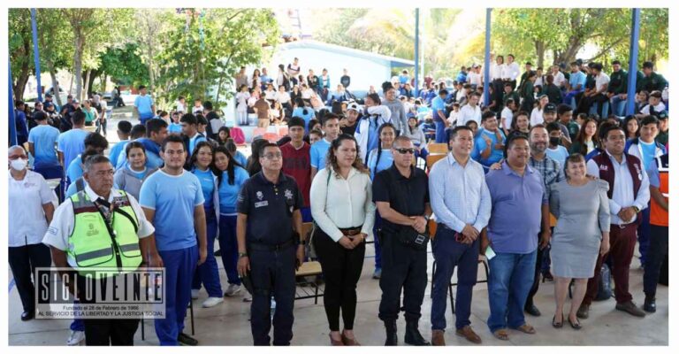 Encabeza el alcalde Gonzalo Nares el comienzo de la «Caravana Integral por la Juventud» en el Colegio de Bachilleres Plantel Nocupétaro