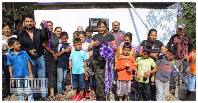 Llevar agua potable a los hogares de San Pedro es un compromiso cumplido por la alcaldesa de Tiquicheo Catalina Pérez Negrón Espinoza