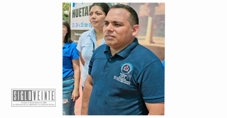 Denuncian maestros de la CNTE región Huetamo, el incumplimiento en el pago de su quincena