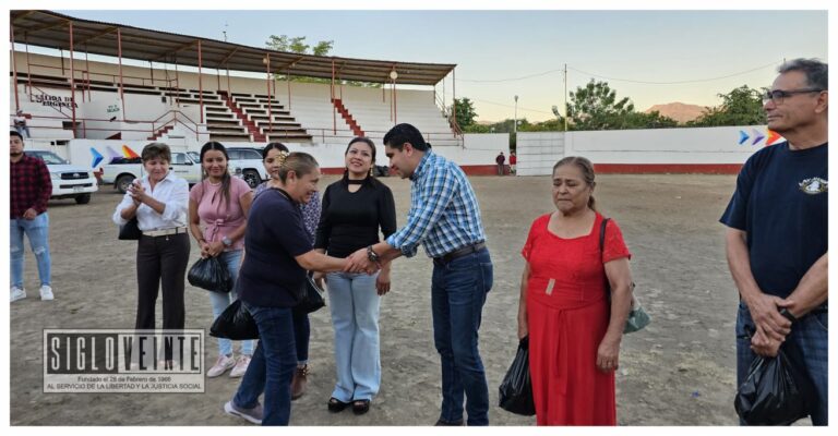 En Huetamo, fueron beneficiadas más de 2 mil 300 jefas de familia con una despensa mensual durante este año 2023