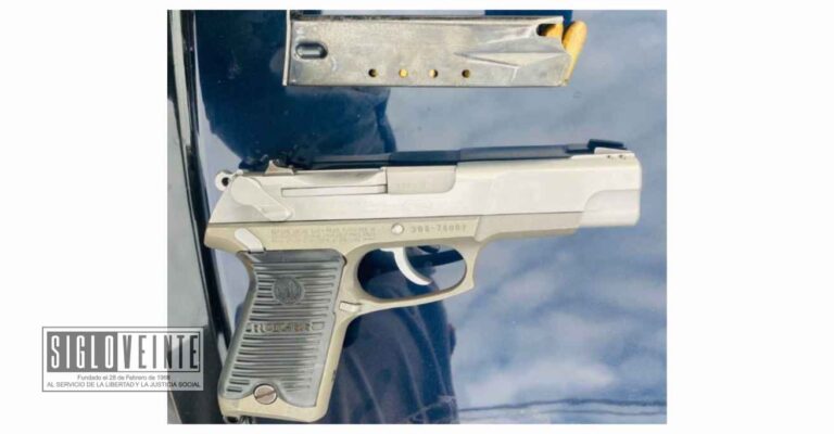 En Tacámbaro, la SSP, Ejército y GN aseguran a persona con arma de fuego