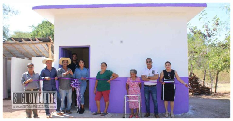 Familias de las comunidades rurales de Tiquicheo, reciben cuartos-dormitorios de la alcaldesa Catalina Pérez Negrón