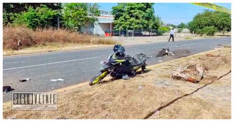 Un muerto y varios lesionados al chocar dos motos y camioneta en el Boulevard Ciudad Altamirano-Coyuca de Catalán