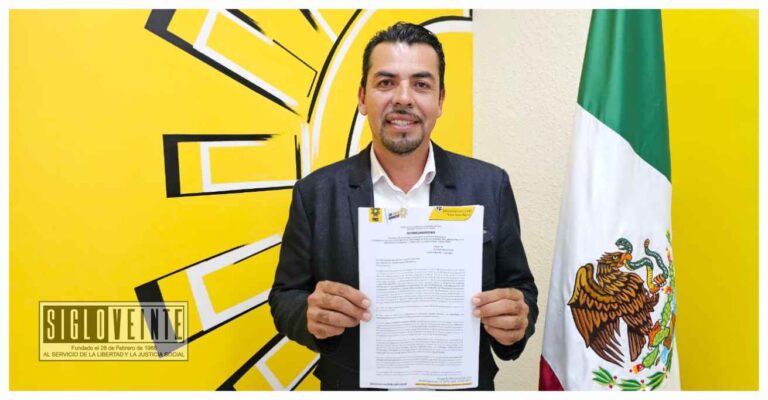 Juan Luis García, se inscribió en la contienda interna del PRD por la alcaldía de Huetamo