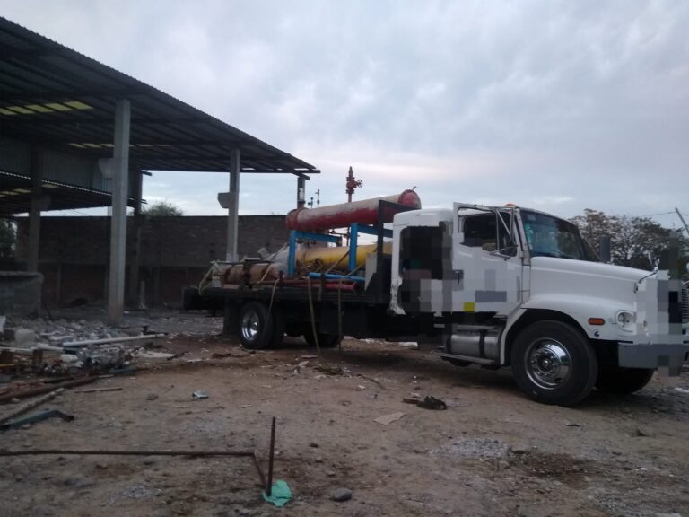 Controlada fuga de amoniaco en planta de fabricación de hielo en Huetamo