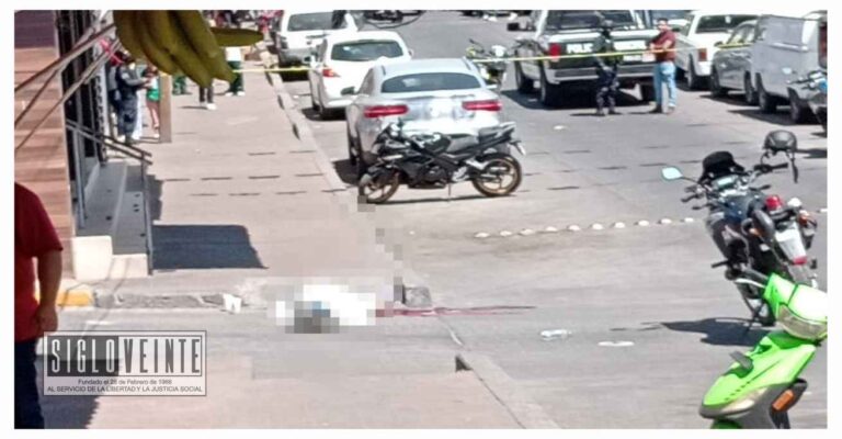 Acribillan a hombre en unos metros del mercado de La Charanda en Uruapan