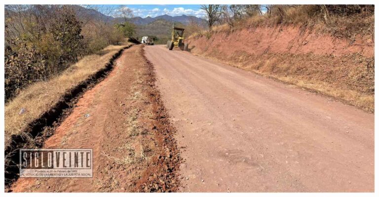 Alcaldesa de Tiquicheo continúa con la rehabilitación de caminos rurales y enfatiza su compromiso con el desarrollo del municipio
