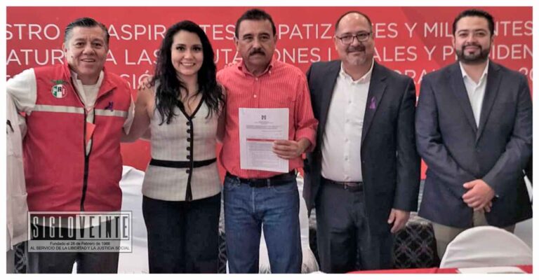 Cuitláhuac Santos Sierra se registra como candidato del PRI a la alcaldía de Huetamo
