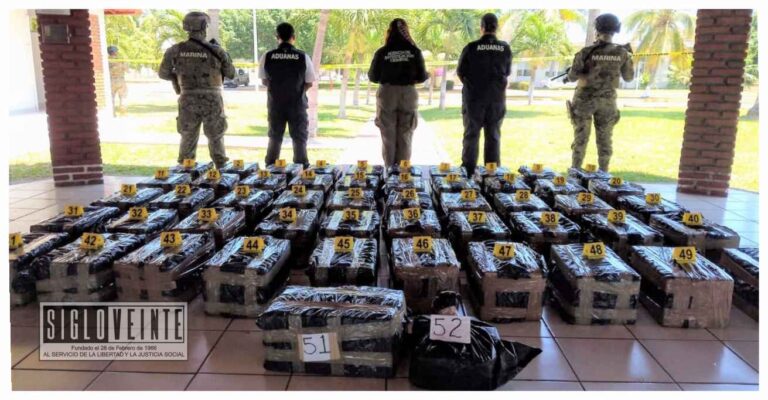 En Lázaro Cárdenas, la SEMAR y Aduana aseguran más de una tonelada de cocaína oculta en contenedor proveniente de Singapur