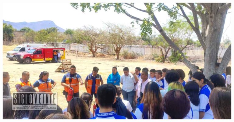 Cruz Roja de Huetamo y Protección Civil del Estado capacitan en prevención de incendios a los alumnos la Escuela Preparatoria «Lic. Benito Juárez» de Huetamo