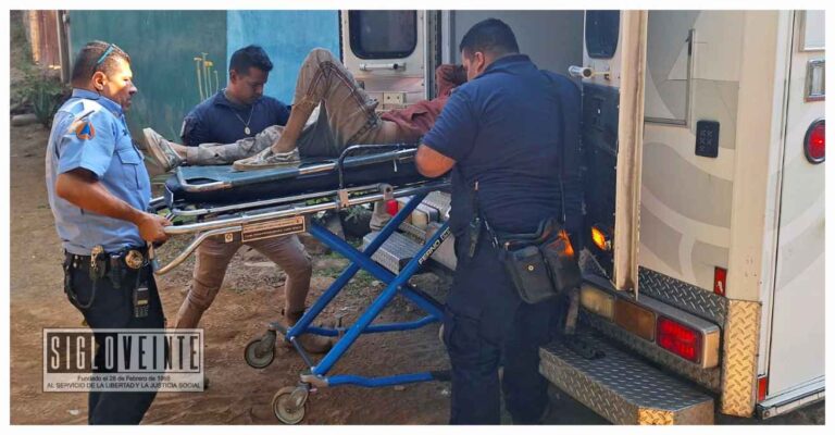 En Uruapan, hombre resiste a brutal golpiza con una enorme piedra