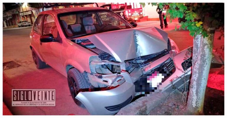 Joven conductor lesionado tras perder el control de su vehículo en Huetamo