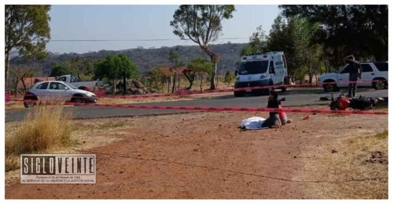 Motociclista de 15 años muere al chocar con un camión en la carretera a Araró