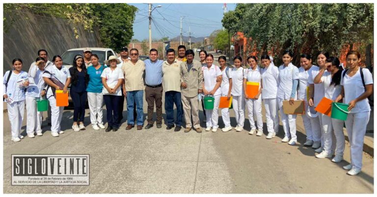 Autoridades de Salud y estudiantes universitarios se unen para combatir el dengue en Huetamo