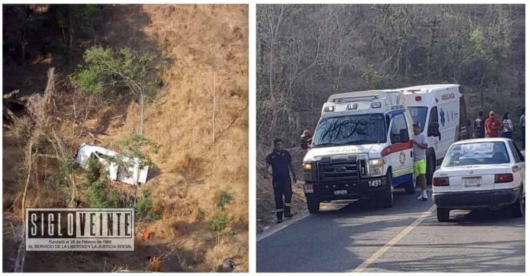 Camioneta con niños de preescolar se voltea en carretera de Guerrero, hay 4 heridos