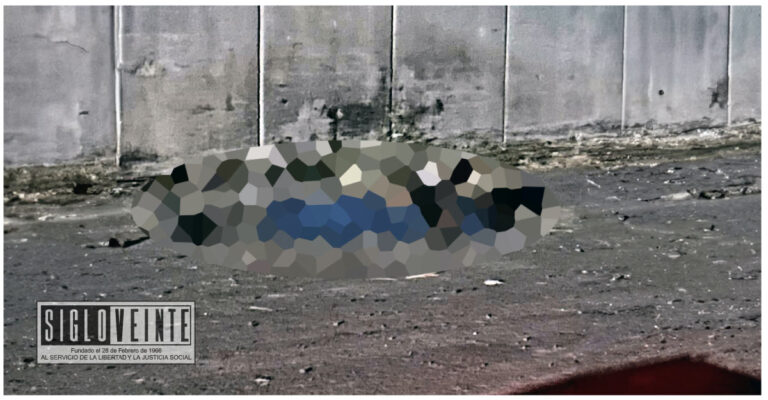 Localizan cadáver con las vísceras expuestas en la carretera Apatzingán – Cuatro Caminos