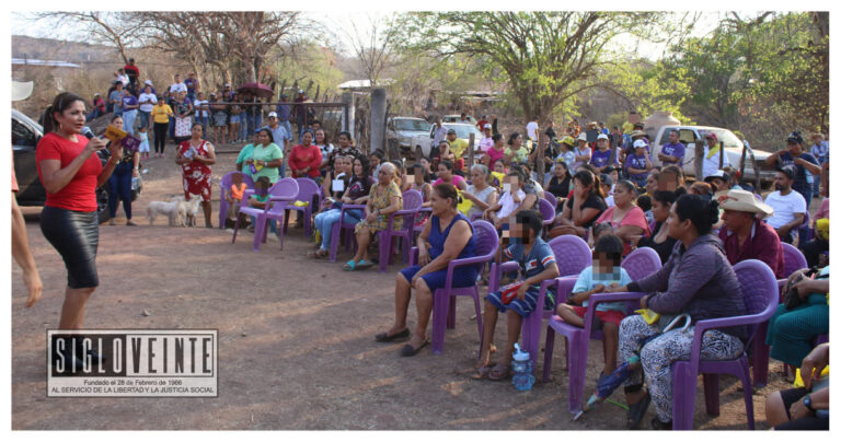 Para presentar propuestas de desarrollo sustentable, Catalina Pérez Negrón visita comunidades del municipio de Tiquicheo