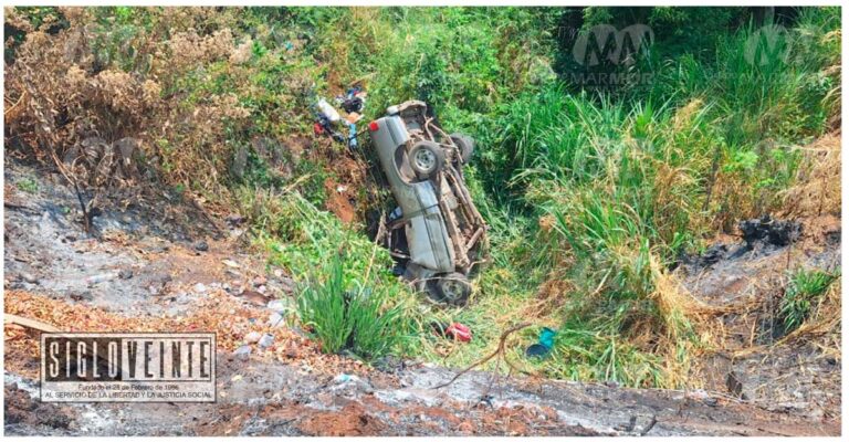 En Los Reyes, una joven embarazada pierde la vida en accidente, hay 10 familiares heridos