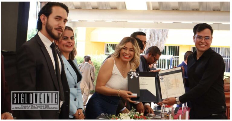 Se gradúan 100 nuevos ingenieros de la generación 2019-2024 en el Tec Tacámbaro