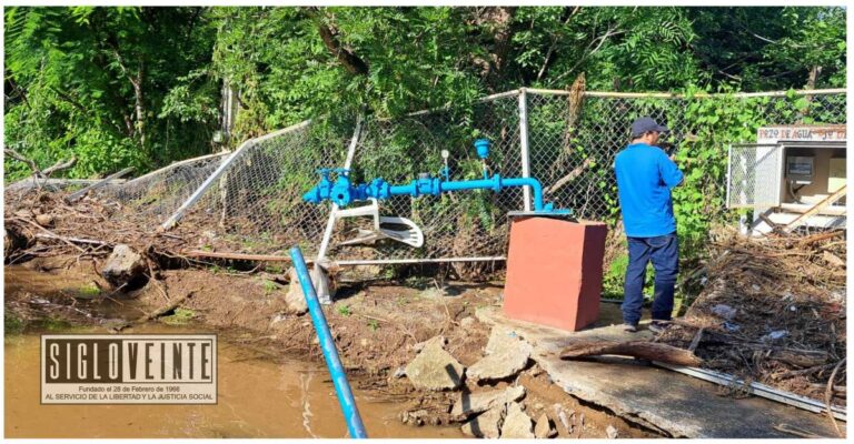 El Sistema de Agua Potable y Alcantarillado de Huetamo inicia reparaciones en la red de agua en Ojo de Agua de Uro tras tormentas