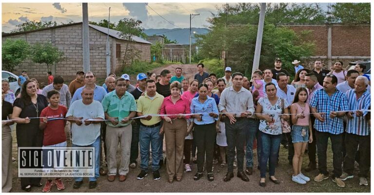 Inaugura Pablo Varona ampliación de la red eléctrica del barrio San Antonio Tomatlán II