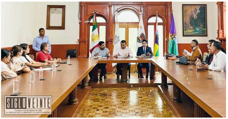 Alcalde de Tuzantla se reúne con el Secretario de Gobierno de Michoacán para atender demandas del sector educativo