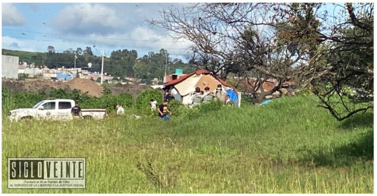Encuentran a dos hombres ultimados en una choza en los límites de Tarímbaro con Morelia