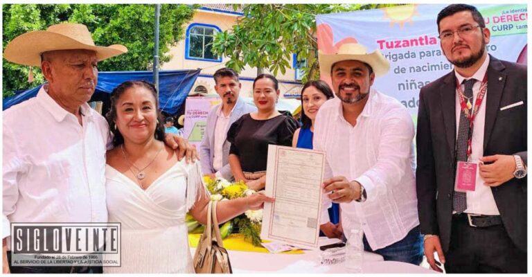 Alcalde de Tuzantla acompaña la unión de 30 parejas en histórica boda comunitaria