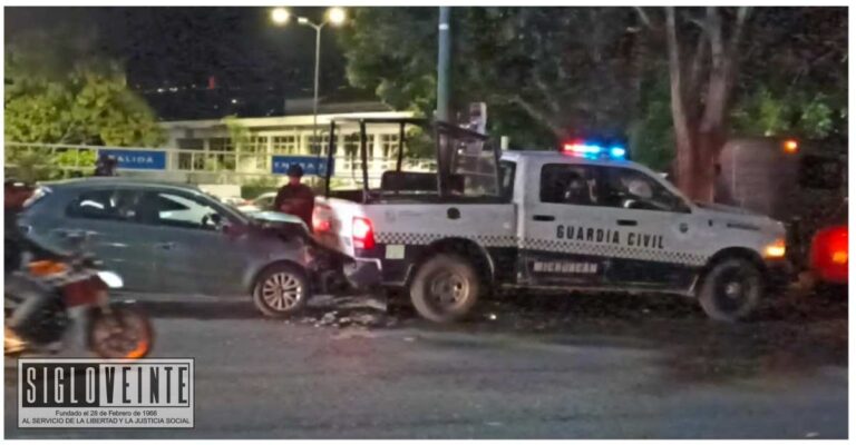 Choque entre auto particular y patrulla de la Guardia Civil en Morelia deja solo daños materiales