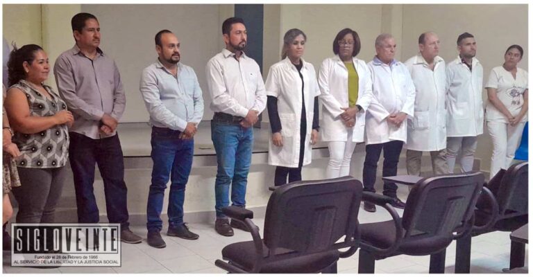 Asiste Hever Tentory a la llegada de cinco nuevos médicos cubanos al Hospital Comunitario de Carácuaro-Nocupétaro