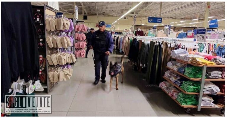 Despliegan policías en Wal-Mart de Morelia por amenaza de bomba que resultó falsa alarma