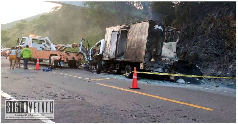 Accidente en la autopista Siglo XXI en el tramo Santa Casilda-Taretan deja 4 muertos y 4 heridos