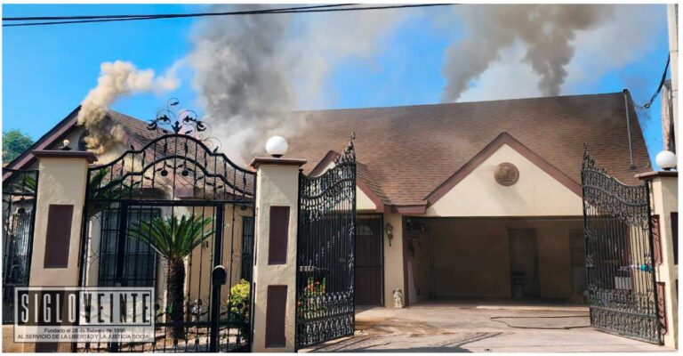 Incendio consume vivienda en la tenencia de Riva Palacio en el municipio de San Lucas