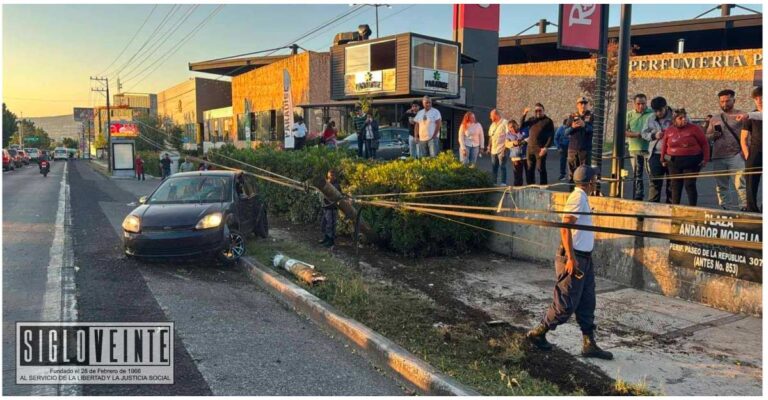 Automovilista ebrio derriba poste y daña cableado telefónico en el libramiento de Morelia