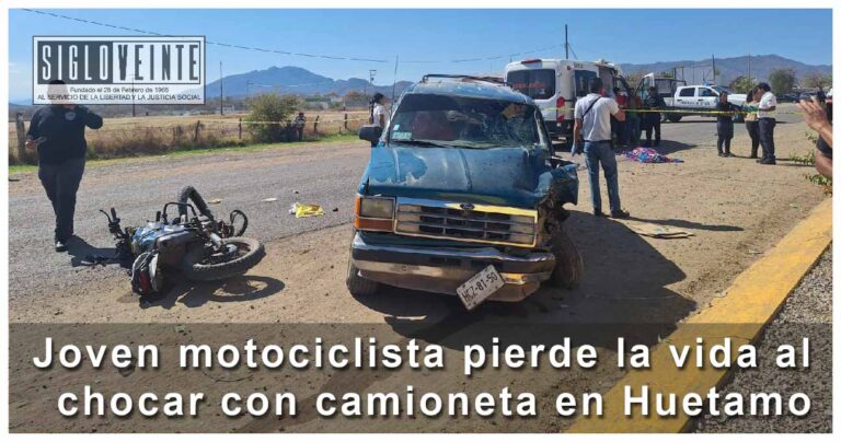 Joven motociclista pierde la vida al chocar con camioneta en Huetamo