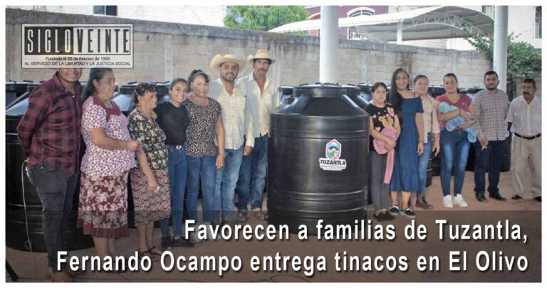 Favorecen a familias de Tuzantla, Fernando Ocampo entrega tinacos en El Olivo