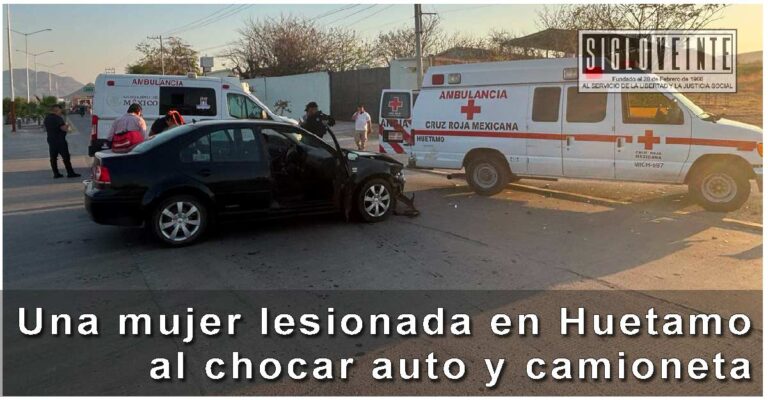 Una mujer lesionada en Huetamo al chocar auto y camioneta
