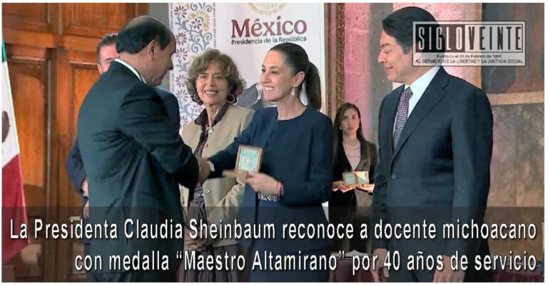 La Presidenta Claudia Sheinbaum reconoce a docente michoacano con medalla “Maestro Altamirano” por 40 años de servicio