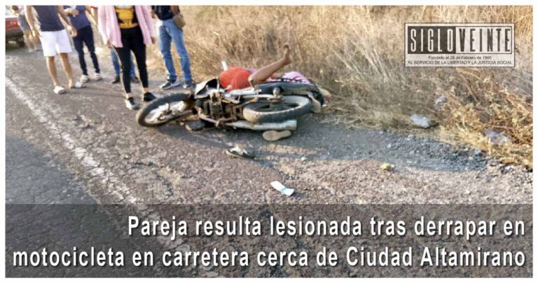 Pareja resulta lesionada tras derrapar en motocicleta en carretera cerca de Ciudad Altamirano