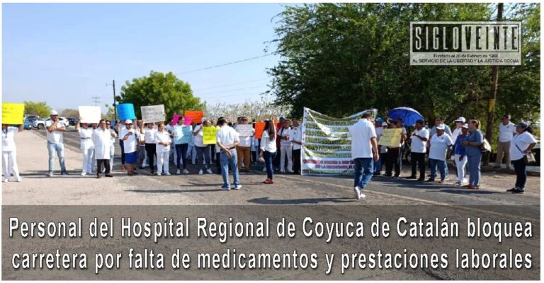 Personal del Hospital Regional de Coyuca de Catalán bloquea carretera por falta de medicamentos y prestaciones laborales