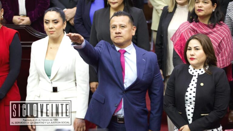 Designa 76 Legislatura a Carlos Torres Piña como Fiscal General del Estado