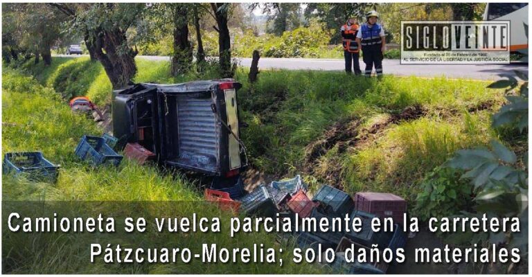 Camioneta se vuelca parcialmente en la carretera Pátzcuaro-Morelia; solo daños materiales