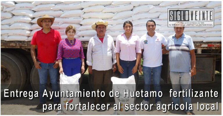 Entrega Ayuntamiento de Huetamo  fertilizante para fortalecer al sector agrícola local