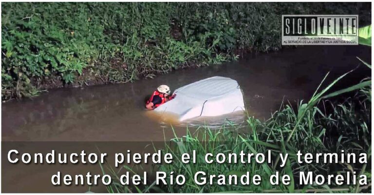 Conductor pierde el control y termina dentro del Río Grande de Morelia