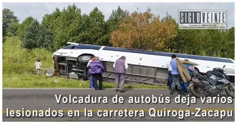 Volcadura de autobús deja varios lesionados en la carretera Quiroga-Zacapu