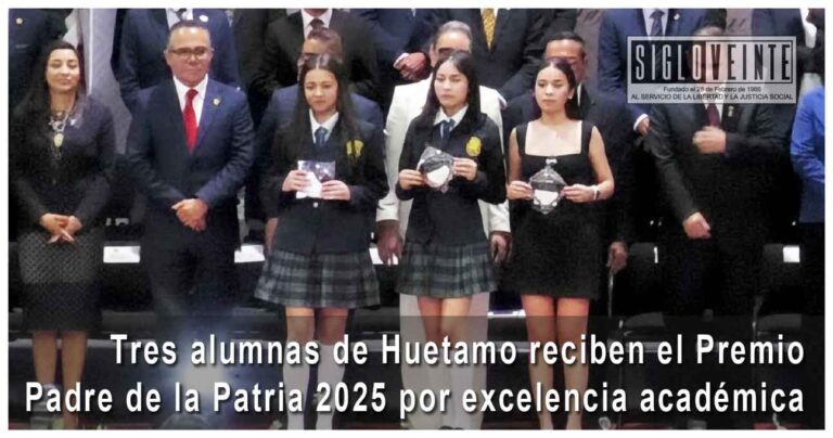 Tres alumnas de Huetamo reciben el Premio Padre de la Patria 2025 por excelencia académica