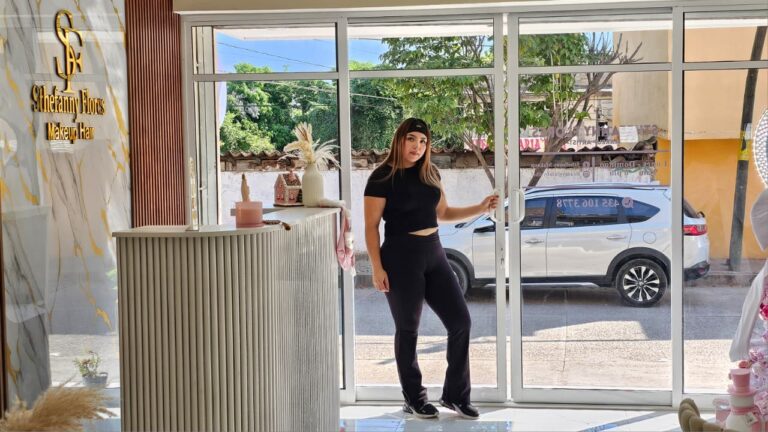 Abrió sus puertas el salón de belleza “Make Up Artist by Sthefanny Flores” en Huetamo