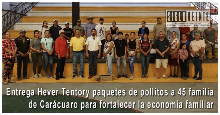 Entrega Hever Tentory paquetes de pollitos a 45 familias de Carácuaro para fortalecer la economía familiar