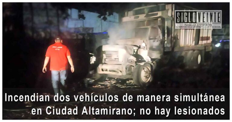 Incendian dos vehículos de manera simultánea en Ciudad Altamirano; no hay lesionados
